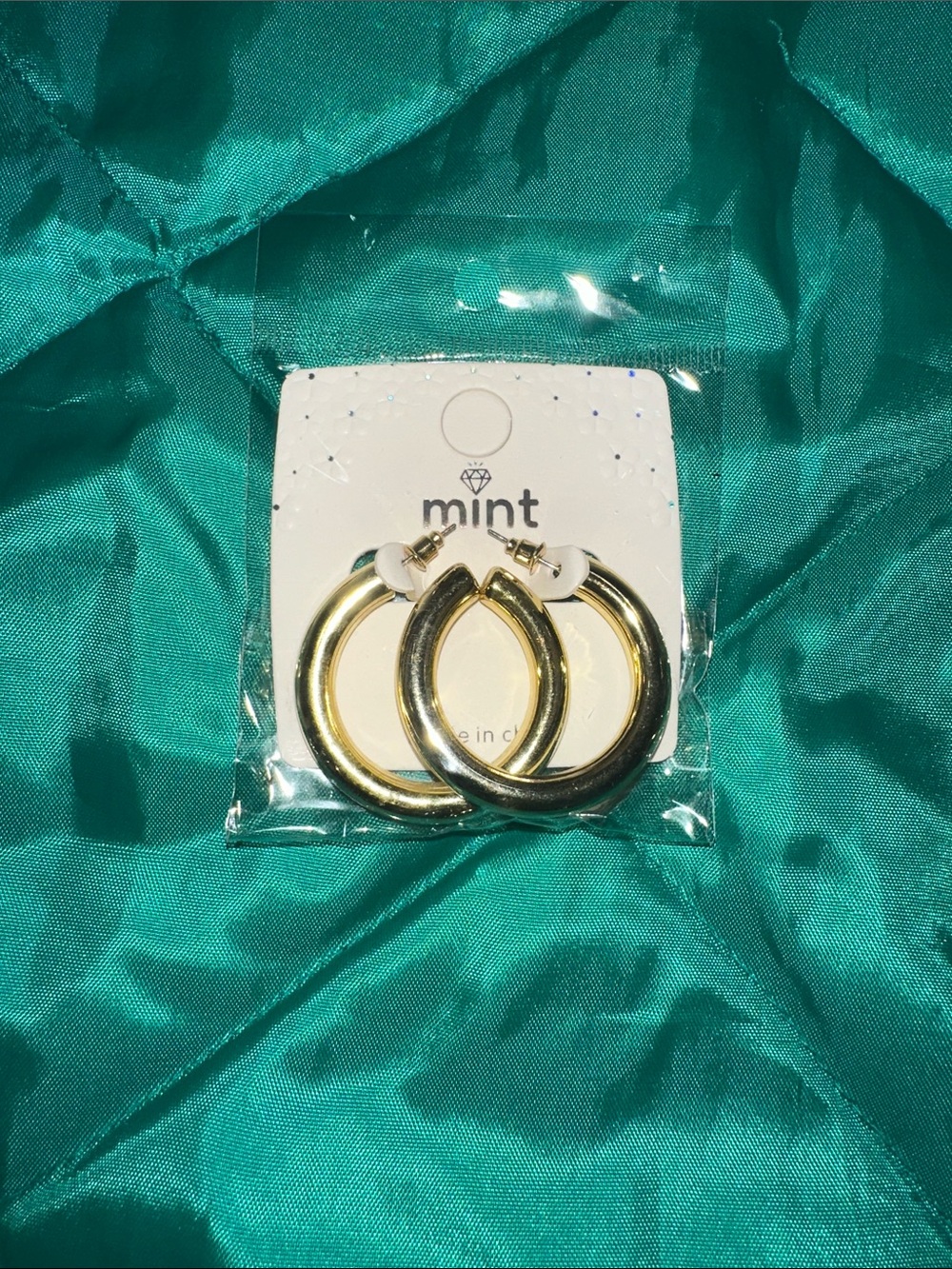 Mint Gold Hoop Earrings - Shiny Classic Hoops